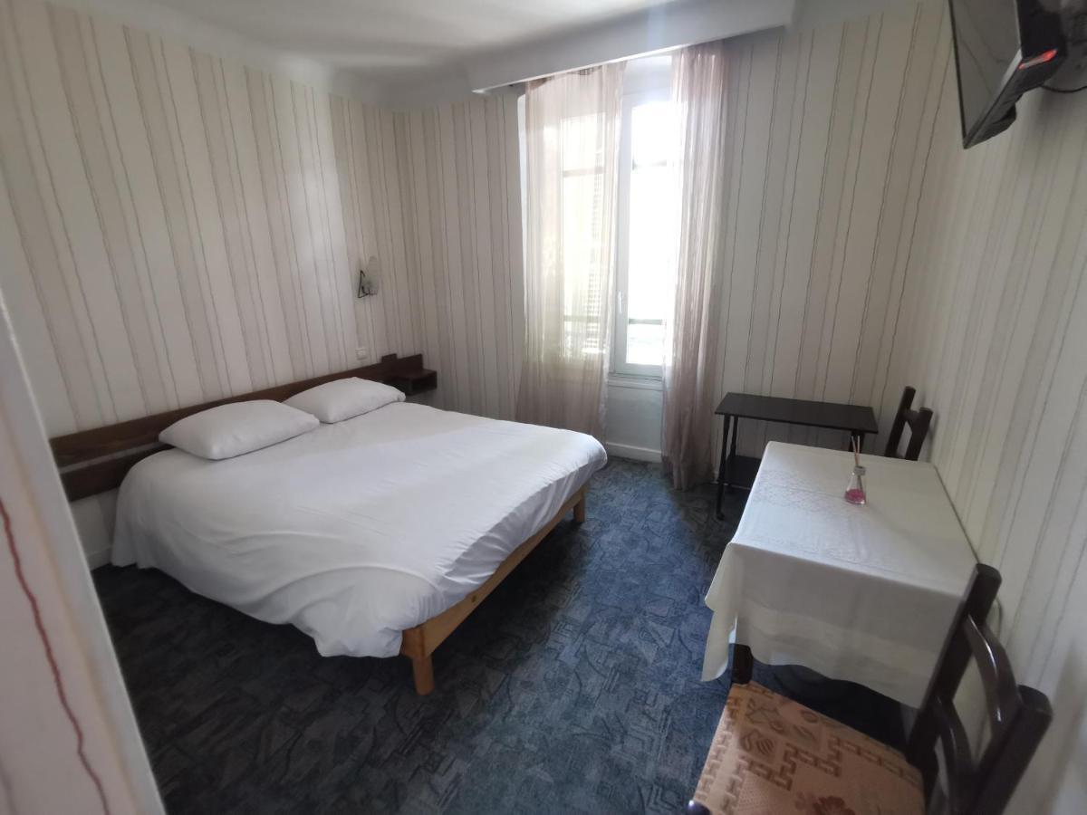 Hotel Le Tourisme Embrun Εξωτερικό φωτογραφία