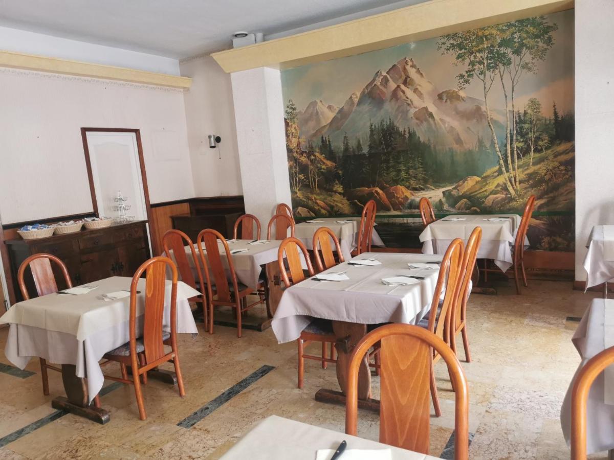 Hotel Le Tourisme Embrun Εξωτερικό φωτογραφία
